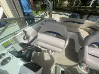 Hurricane 2400 sundeck 