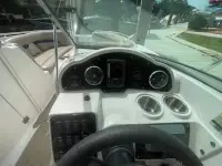 Hurricane 2400 sundeck 