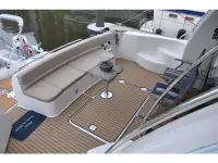 Carver Voyager 56 