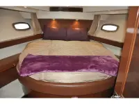 Carver Voyager 56 