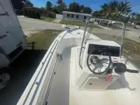 Mako 18 Center Console