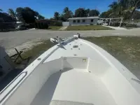 Mako 18 Center Console