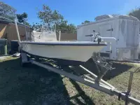 Mako 18 Center Console