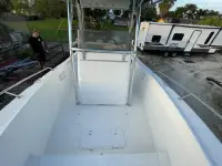 Robalo 24 Center Console 