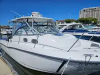 Boston Whaler 305 Conquest
