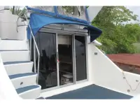 Sea Ray Exprerss Bridge