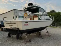 Boston Whaler 27 FC 27 