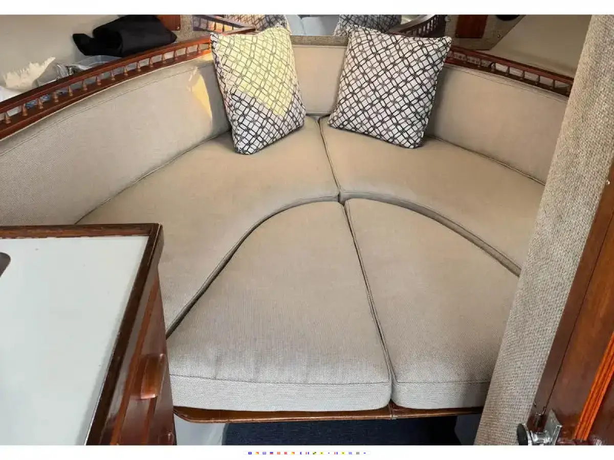 Boston Whaler 27 FC 27 Photograph 2 Boston Whaler 27 FC 27 Photo 2