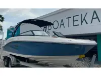 Sea Ray SPX 230 
