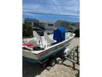 Boston Whaler Sport