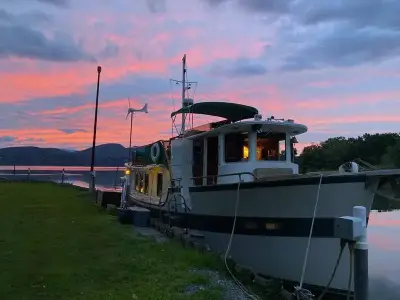 Gozzard Pilgrim 43 Play Trawler 