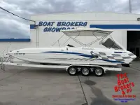 Conquest 28 top cat deck boat 