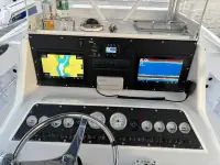 Strike Center Console 