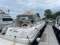 Sea Ray 410 Express Cruiser