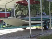 Challenger Fish and Ski 197
