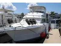 Hatteras 50 Sport Deck 