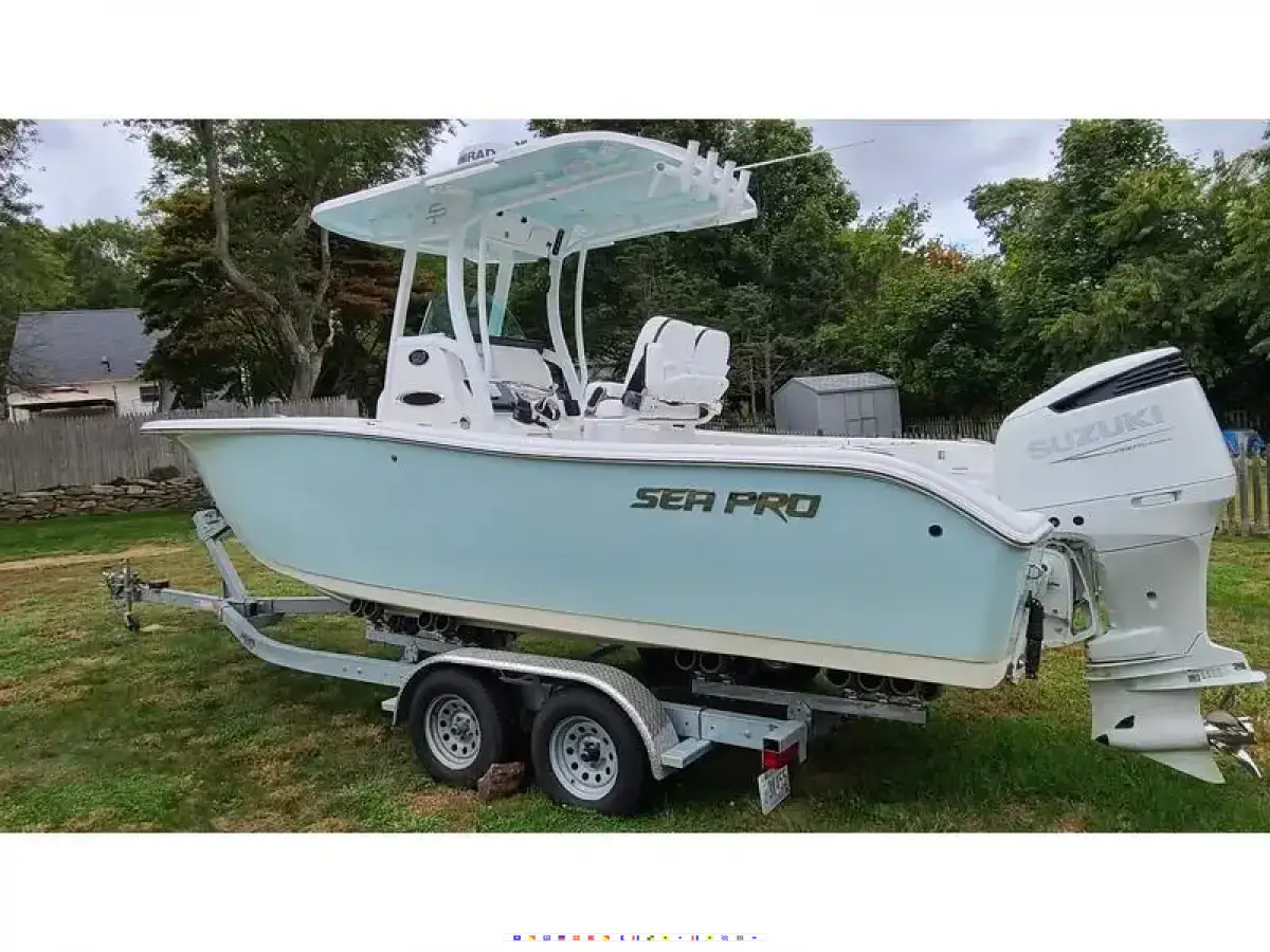 Sea Pro 239 Center Console 