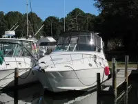 Cruisers Cruisers Yachts 2870 Express 