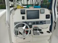 Hydra-Sports 2900 CC Vector 