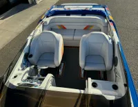 Hallett 290 Open-bow Mid-cabin 