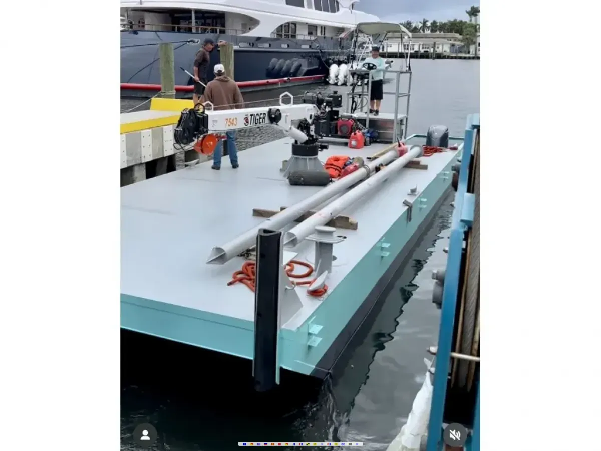 Self Propelled Workboat Barge 24 Self Propelled Workboat Barge 24