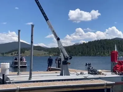 Twin Engine Crane Barge 32 