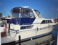 Chris Craft Catalina 381 
