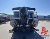 Godfrey Hurricane Sweetwater 2286 sb triple toon