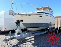 Bayliner Avanti 30′ cuddy cabin 