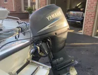 Boston Whaler Dauntless Center Console 