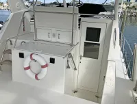 Hatteras Cockpit Motoryacht 