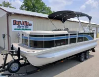 Bennington SX24 SLX3 TriToon 