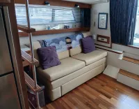 Carver 330 Mariner 