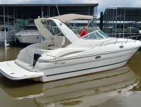 Cruisers 3275 Express 