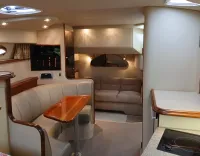 Cruisers 3275 Express 