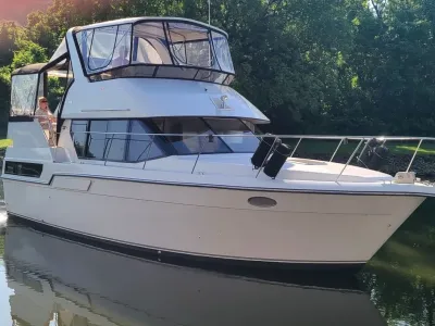 Carver 330 Aft Cabin 