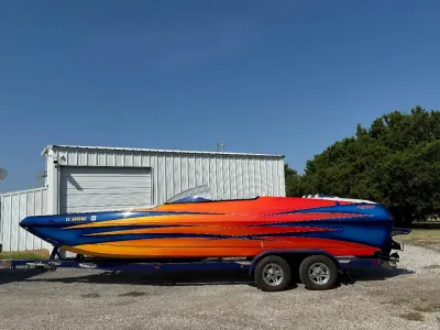 Ultra Custom Boats Lightning 25 ST 