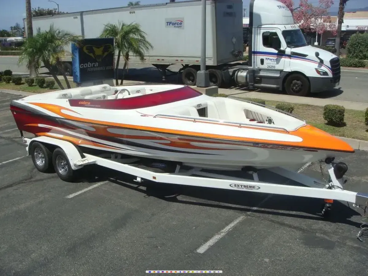 2005 Cobra 230 Razor powerboat for sale in California
