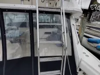 Sea Ray 310 Sport Bridge 