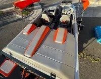 Shockwave 26 Cat - Open-bow Walk-thru