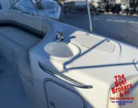 Chaparral Sunesta 210 deck boat 