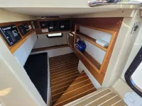 Cutwater Sedan 30 