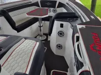 Fountain Center Console 38 scx
