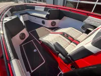 Fountain Center Console 38 sc