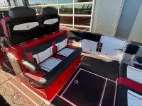 Fountain Center Console 38 sc