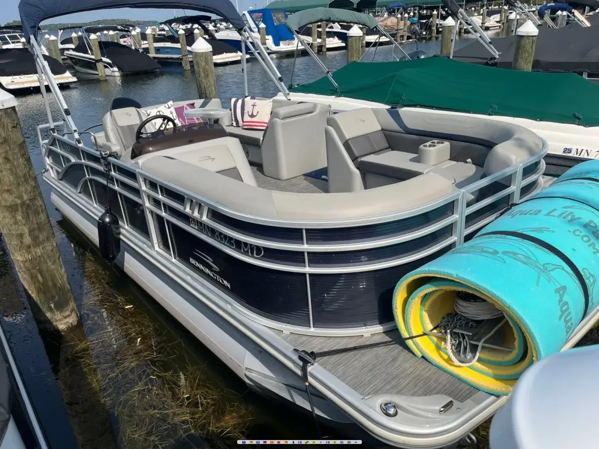 Bennington  21 ssbx 