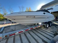 Sea Ray 240 Sundeck
