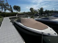 Sea Ray 240 Bowrider