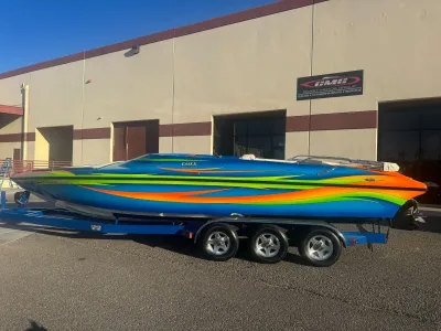 Essex Raven Open-Bow Mid-Cabin 