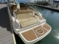 Sea Ray 260 SunDeck